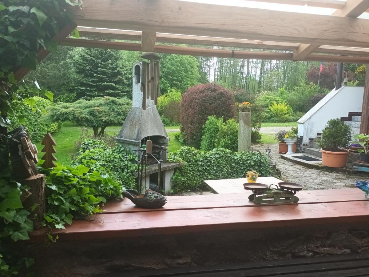 U Myslivce Appartement Chřibská Buitenkant foto